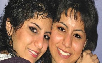Le sorelle Nika e Nava Kholoosi