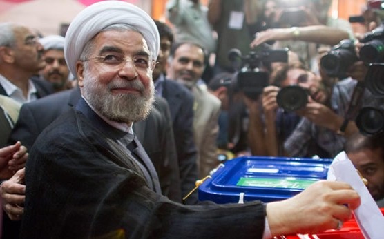 Il neo-presidente Hassan Rouhani al voto